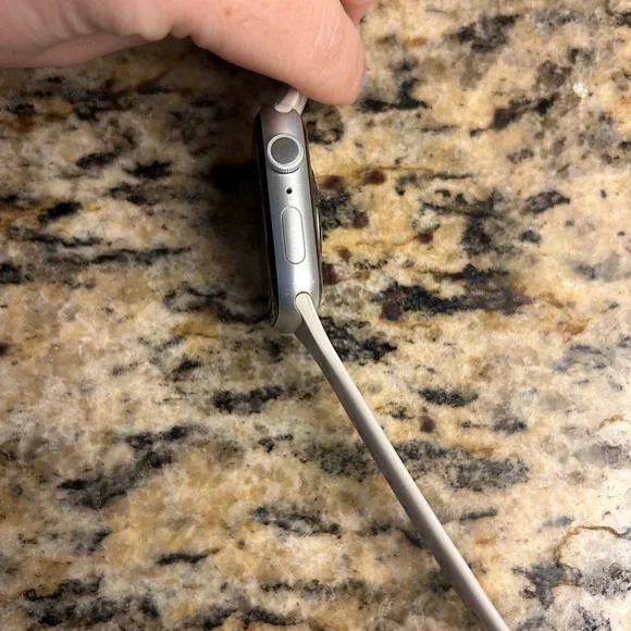 Apple Watch Series 8 45MM aluminum Silver